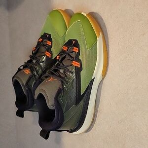 Jordan Zion 1 Mid Let's Dance - DC2024-300 size 3Y